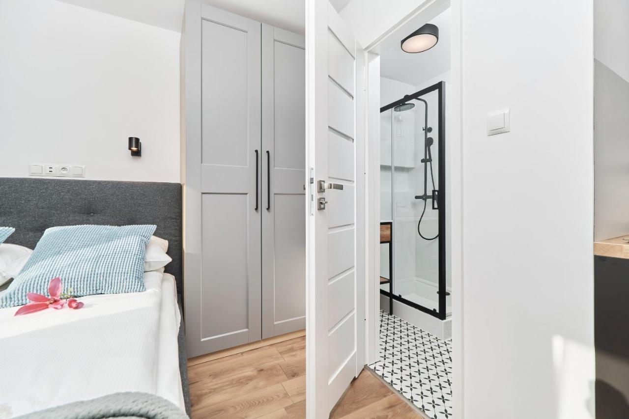City Center Studio Apartment Wroclaw By Noclegi Renters Екстер'єр фото